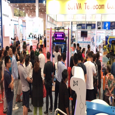 vr體驗館加盟多少錢需要哪些方面投資 vr游戲設(shè)備一套多少錢怎么選擇？